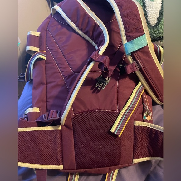 Dakine X Annie Doulanger Women's Snowboarding Team Backpack - Picture 11 of 16